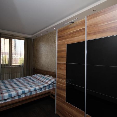 Tumanyan35A City Center Excellent Apartment 耶烈万 外观 照片