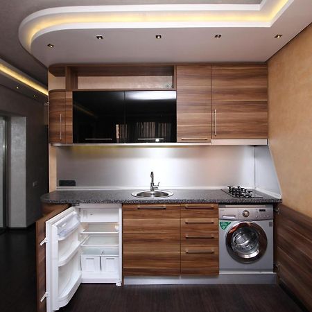 Tumanyan35A City Center Excellent Apartment 耶烈万 外观 照片