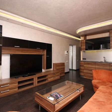 Tumanyan35A City Center Excellent Apartment 耶烈万 外观 照片